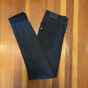 H&M High Wasted Jeans